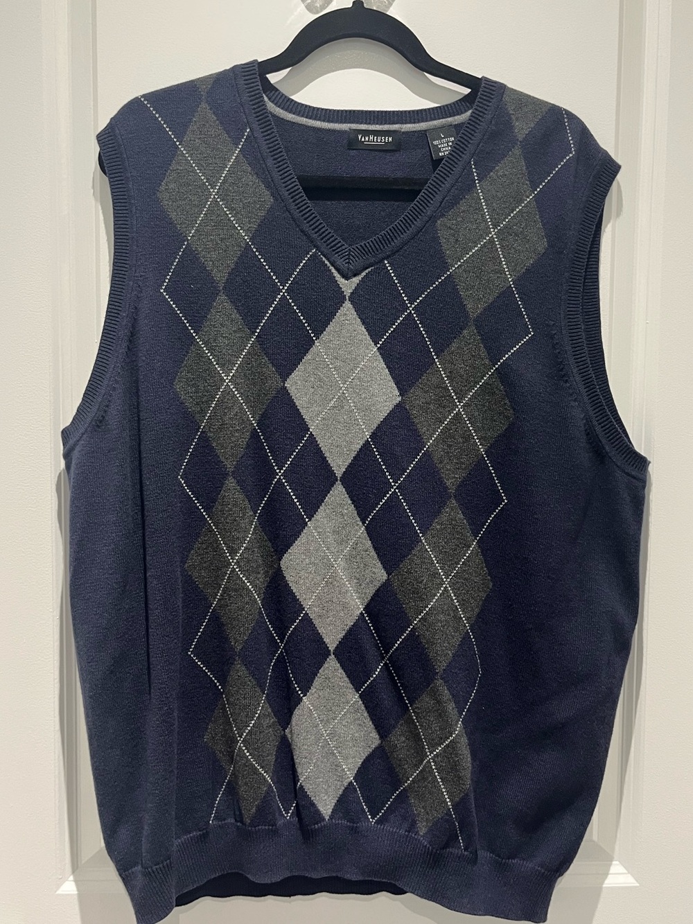 Van Heusen Men’s V-Neck Sweater Vest